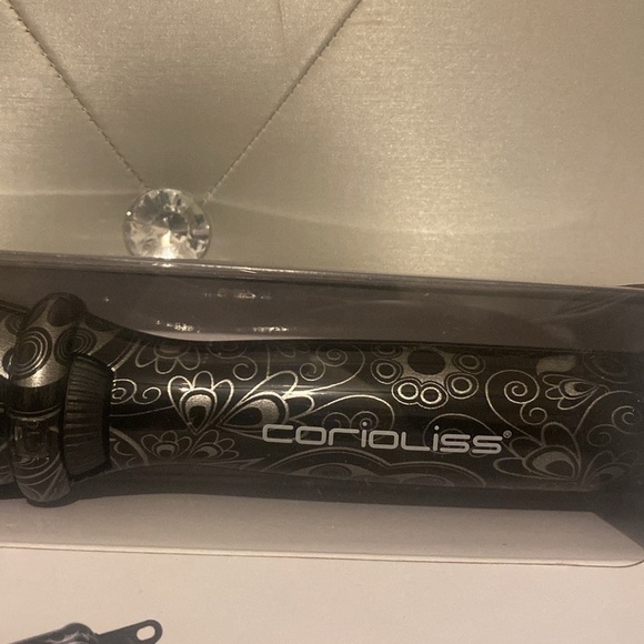 Carioliss Glamour Wand Silver Paisley Edition Curling Wand - Picture 5 of 10